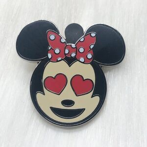 🔮 5/$25 Disney Minnie Mouse Heart Eyes Emoji‎ Pin